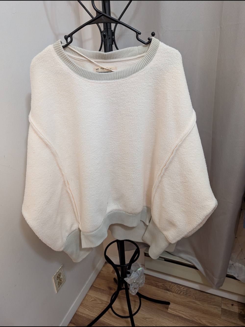 We The Free Ivory Scoop-Neck Oversized Pullover Size Medium